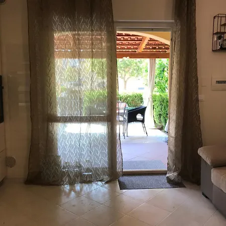 Cosy 64g App Pizzo Beach *